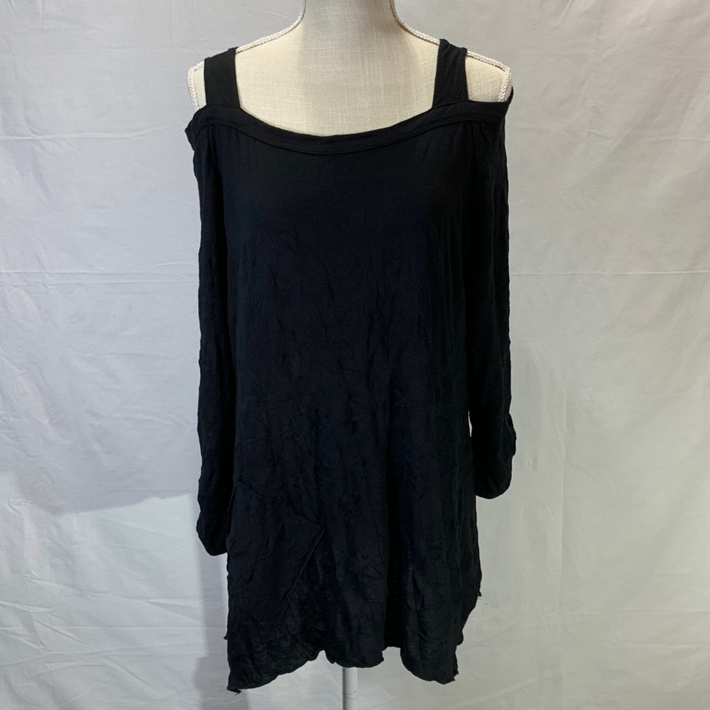 Apropos Cold Shoulder Black Long Sleeve Shirt Size L